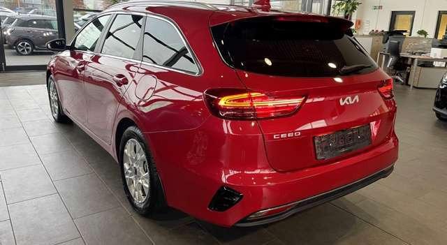 Kia cee'd / Ceed 1.5 T-GDI Navi LED Kamera DAB CarPlay SHZ LenkradH